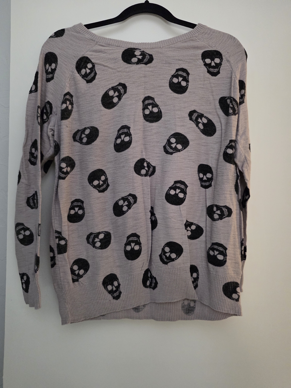 Women's Light Gray Skull Print Sweater TORRID